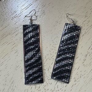 🦓💎Zebra Crystal Pave Statement Earrings💎🦓